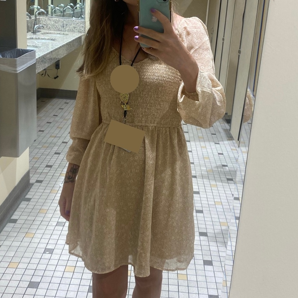 Soft Pink Puff Long Sleeve Midi Dress - Picture 4 of 4